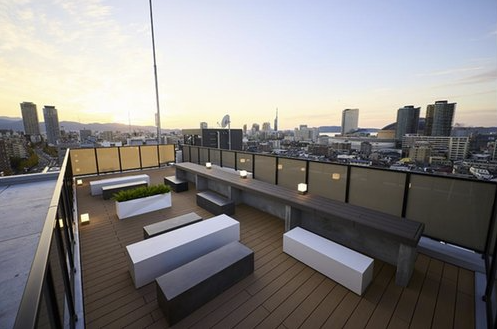 福岡県福岡市中央区地行1-3-4